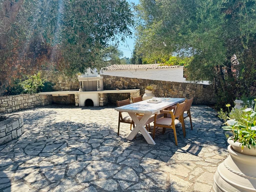 3303d63a-f36e-4ac2-ad60-21528098a42f