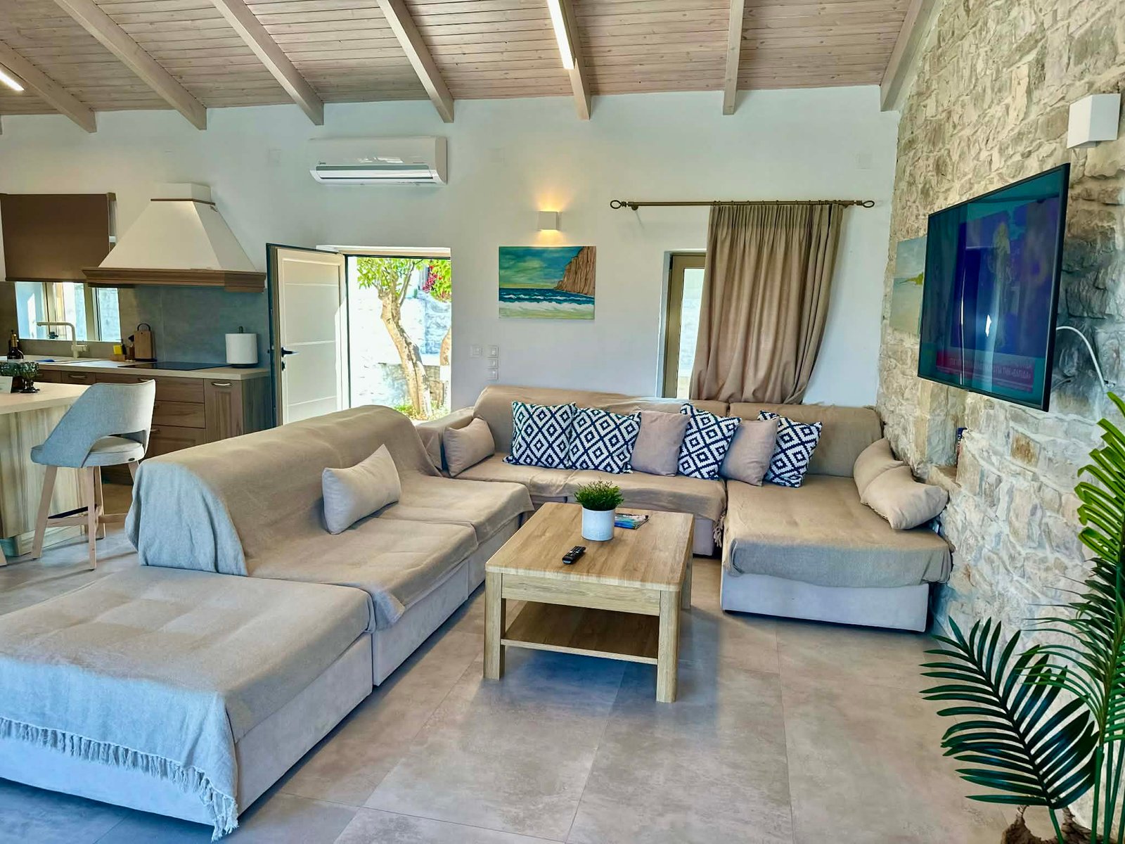 68a2db54-3197-4104-86f6-b5153f6b25f3