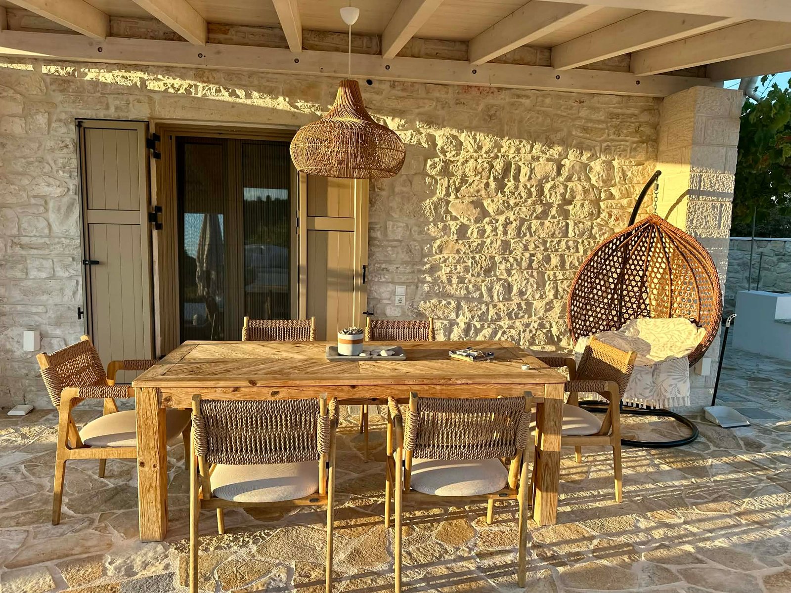 9c6312e2-ab29-4fd4-b045-91a0d8abe7d6