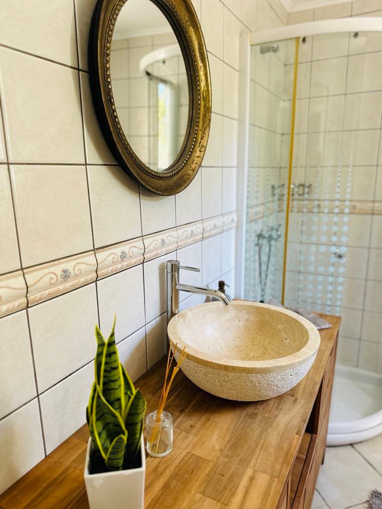 ae9d9ad3-bd01-4df2-9b0c-7f9b4785ec1b